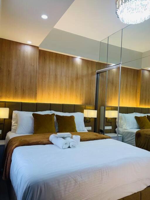 Marias Suite Near Manila Bay Free Use Of Pool Ngoại thất bức ảnh