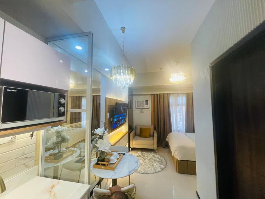 Marias Suite Near Manila Bay Free Use Of Pool Ngoại thất bức ảnh