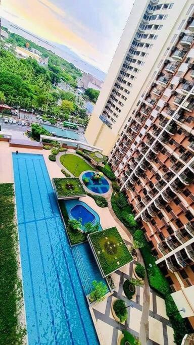Marias Suite Near Manila Bay Free Use Of Pool Ngoại thất bức ảnh