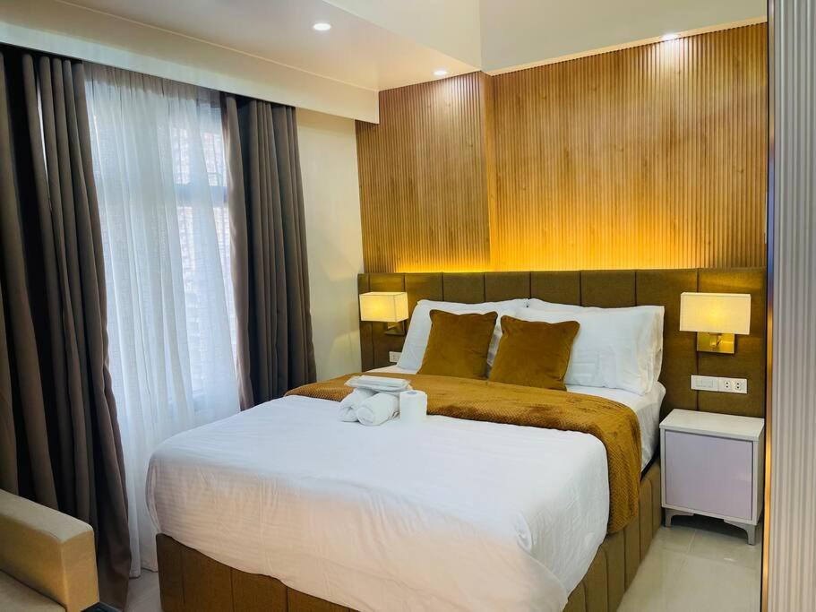 Marias Suite Near Manila Bay Free Use Of Pool Ngoại thất bức ảnh